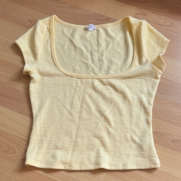 Garage Light Yellow Ribbed Crop Top - Picture 1 of 3